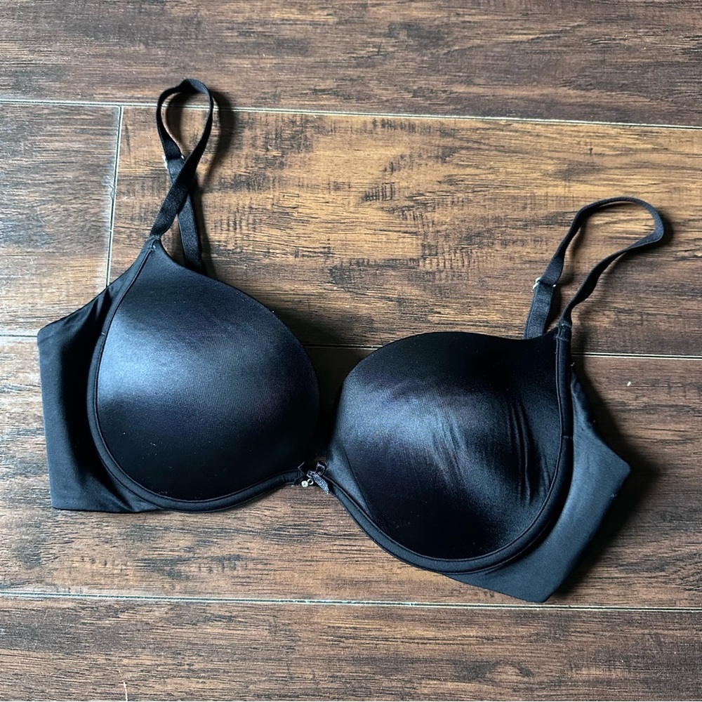 Victoria Secret Black Plunge Push Up Padded Bra Size 34C